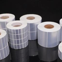 Термотрансферная самоклеящаяся этикетка 53х35 мм (1000 шт в рулоне, втулка 40 мм, материал полиамид)